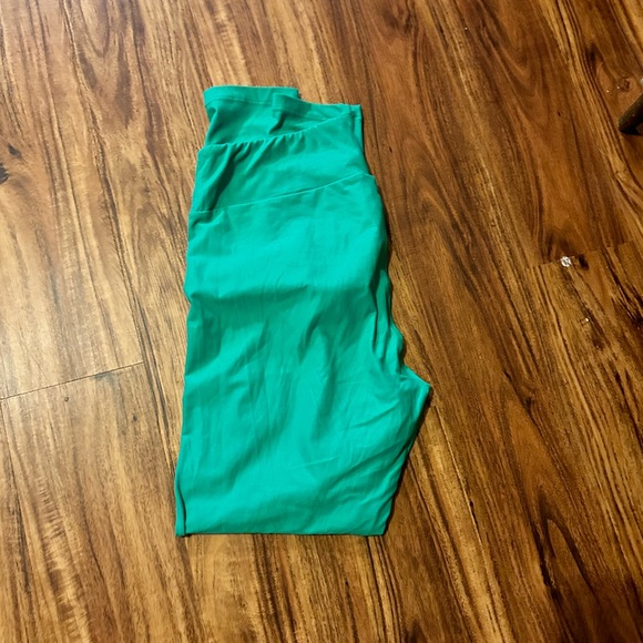 Lularoe Green leggings TC SOLD - Picture 1 of 1